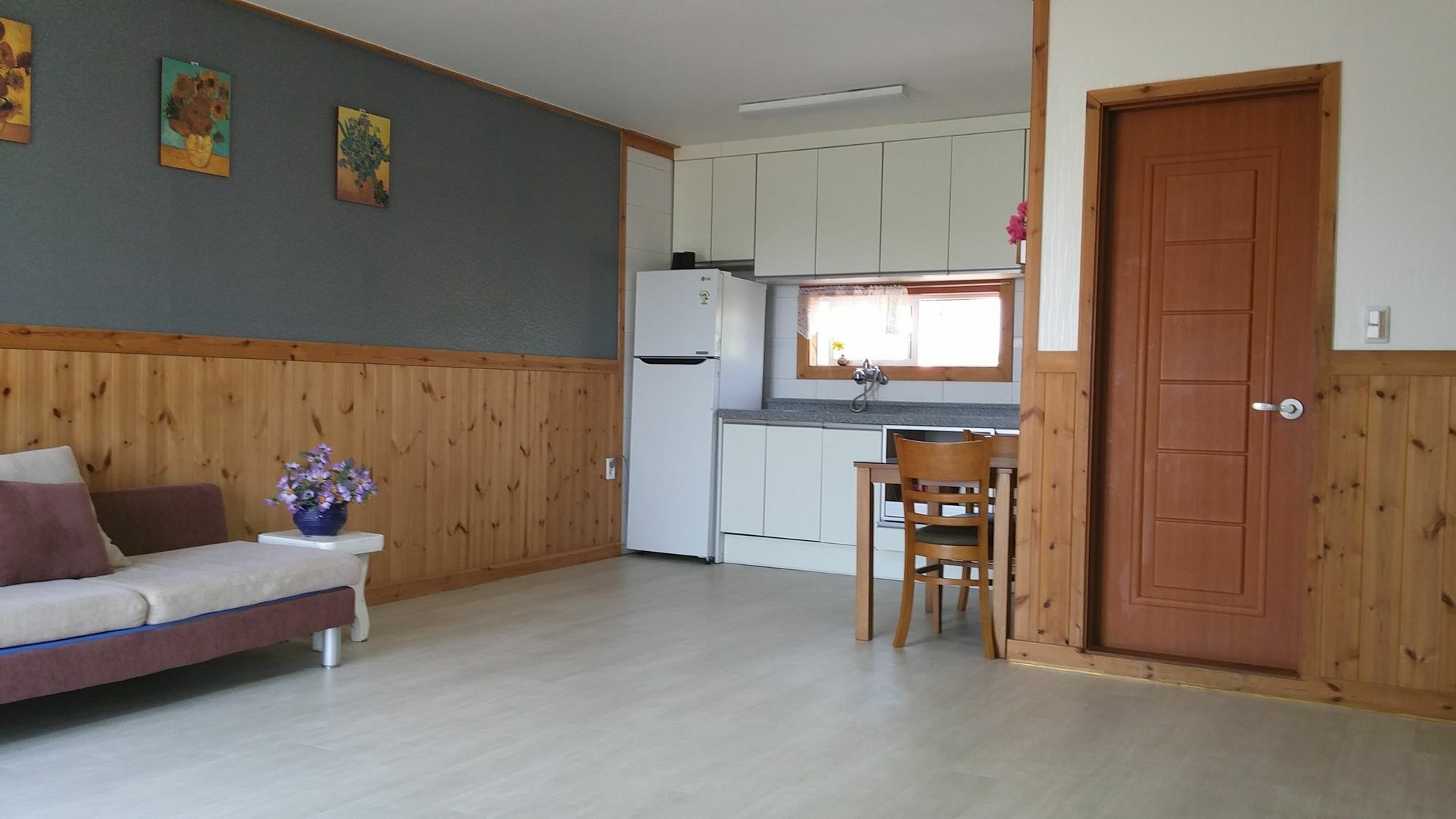Arting Pension Seogwipo Esterno foto